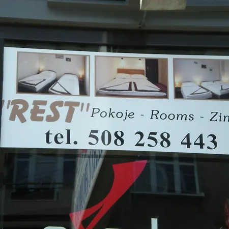 Rest- Z łazienkami