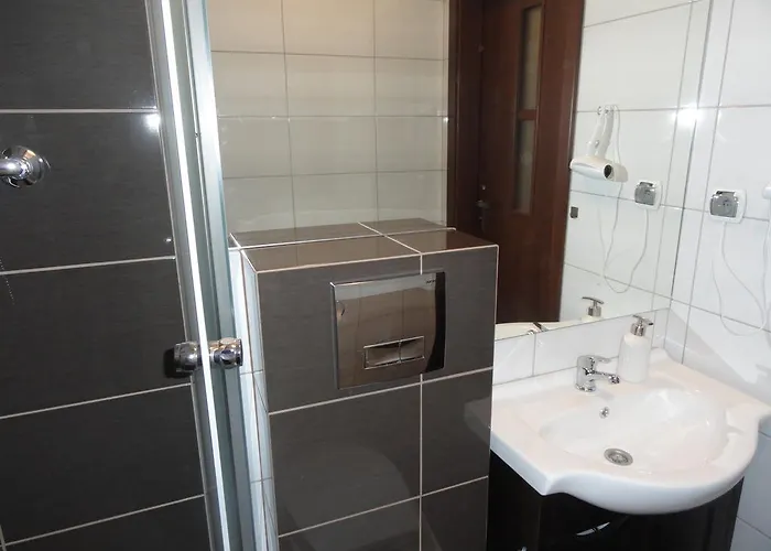 Rest- Z Lazienkami Pansiyon *